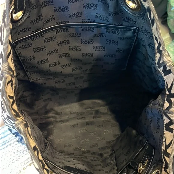 Michael Kors Tote Bag - Picture 7 of 7